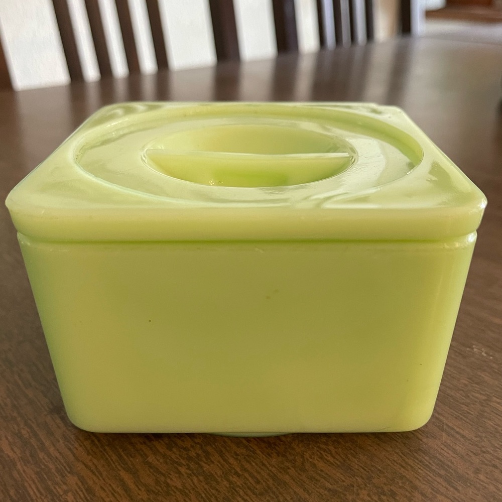 Jadeite refrigerator dish
